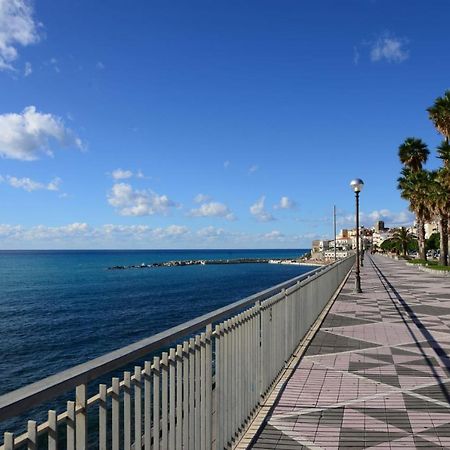 B&B Lungomare Diamante Dış mekan fotoğraf